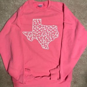 Like new pink leopard Texas sweatshirt